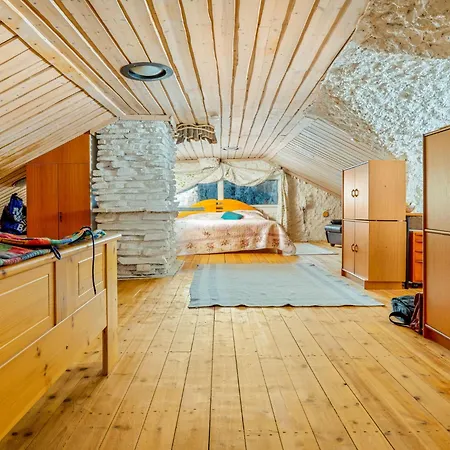 Kivalikkolampi By Interhome